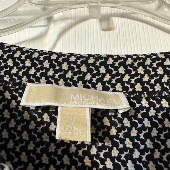 Michael Kors Floral Casual Blouse - Picture 13 of 14